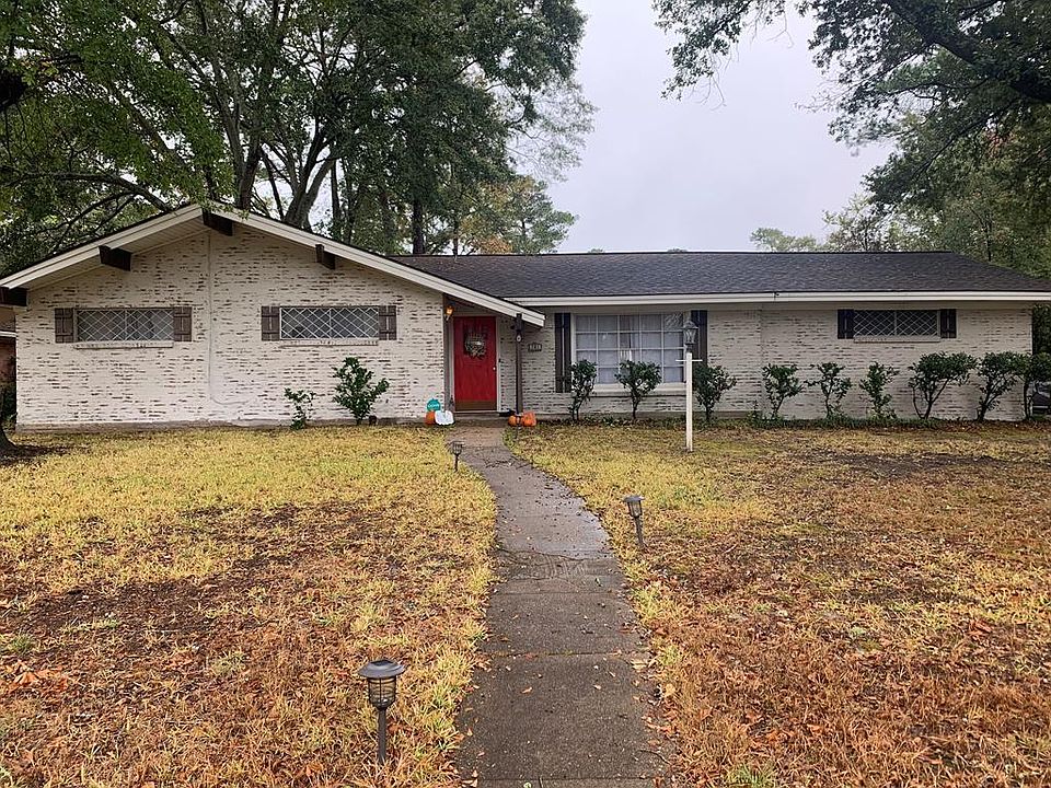 1st image of 701 Willow Bend Dr