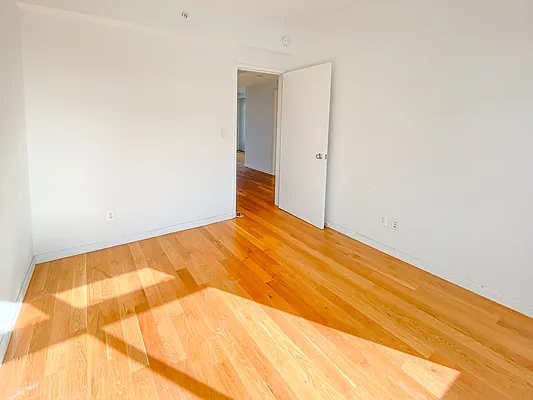 Rented by MySpaceNYC | media 30