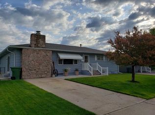 909 W I St, Mccook, NE 69001