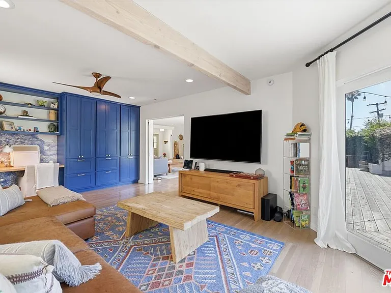 3240 Tilden Ave — Photo 14