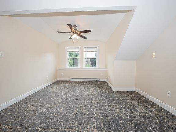 5th image of 107 W Circular Ave