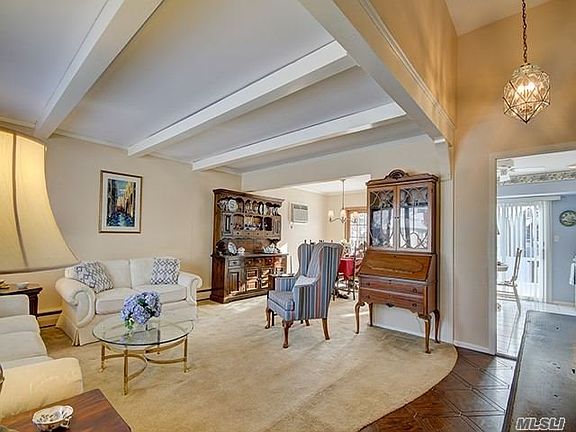 3rd image of 3850 Oxford Ln