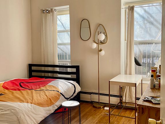 5th image of 630 Union St APT 1D
