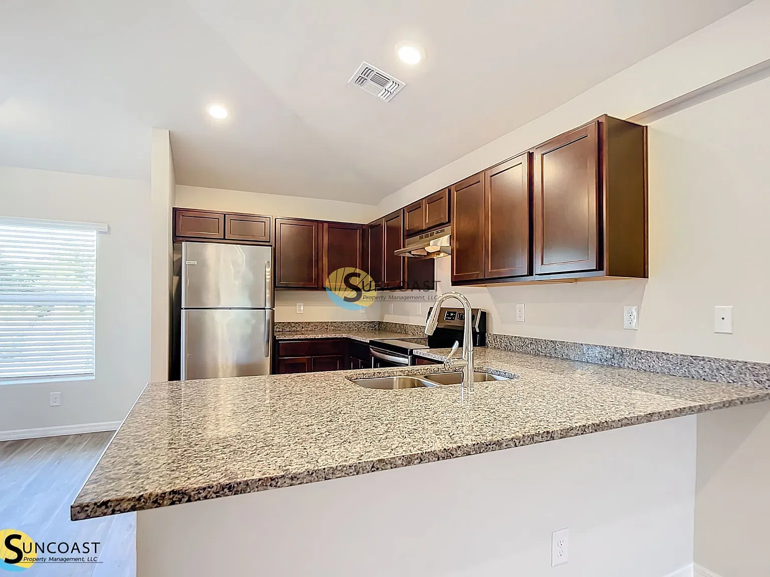 Modern 2BR/2BA Port Charlotte Duplex — Photo 3