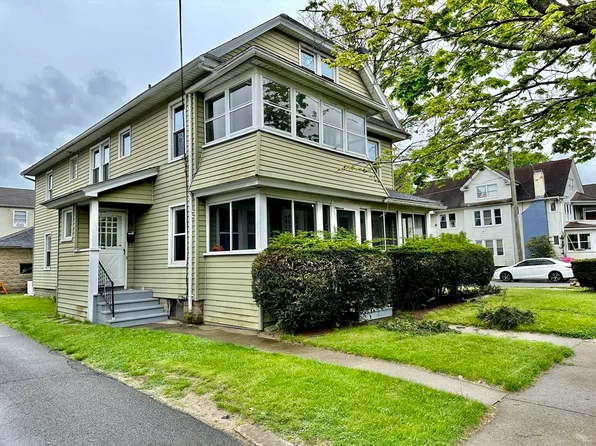 61-63 Woodlawn St, Springfield, MA 01108
