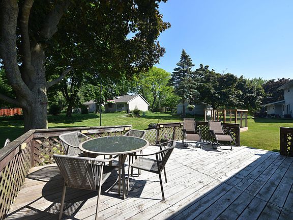 5th image of 518 Oxford Dr