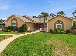 407 Glen Abbey Ln, Debary, FL 32713