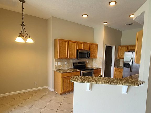 4th image of 11418 SW Glengarry Court