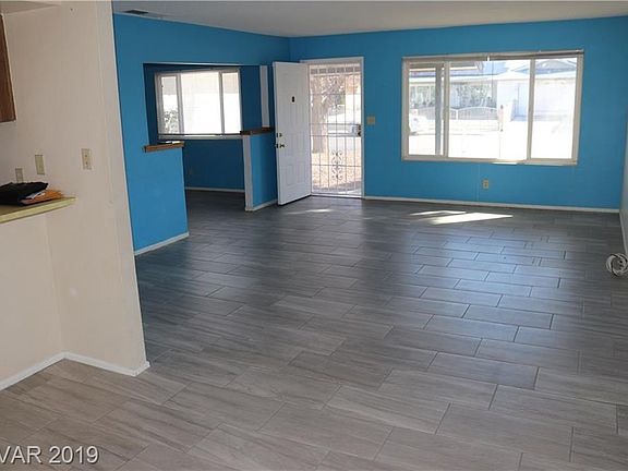 3rd image of 4612 Kathleen Ct