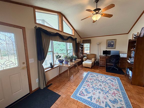 4th image of 5504 SW Ridgecrest Circle