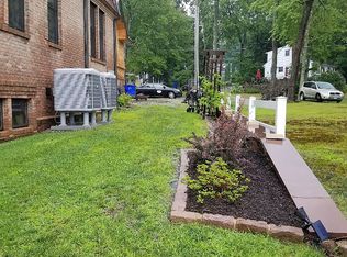 240 Perch Rock Trl, Winsted, CT 06098