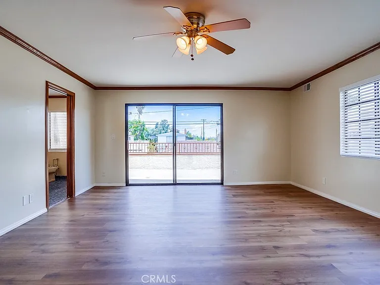 1307 Mackay Ln — Photo 44