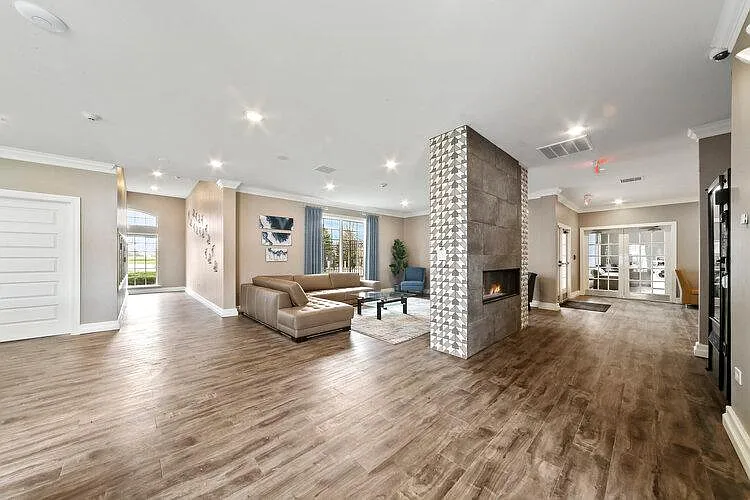Rock Run Residences — Photo 12