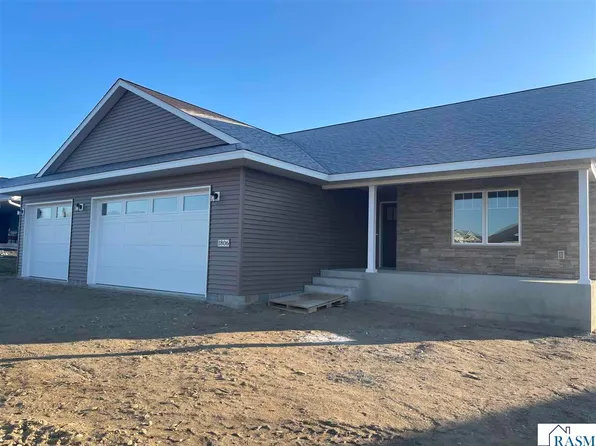 1806 Red Bud Rd, New Ulm, MN 56073