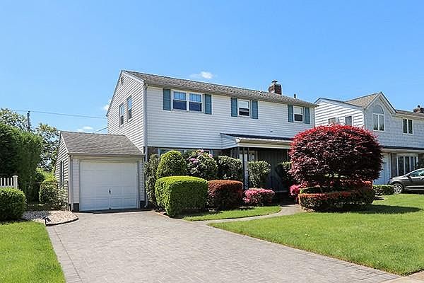 1st image of 32 Lawrence Street