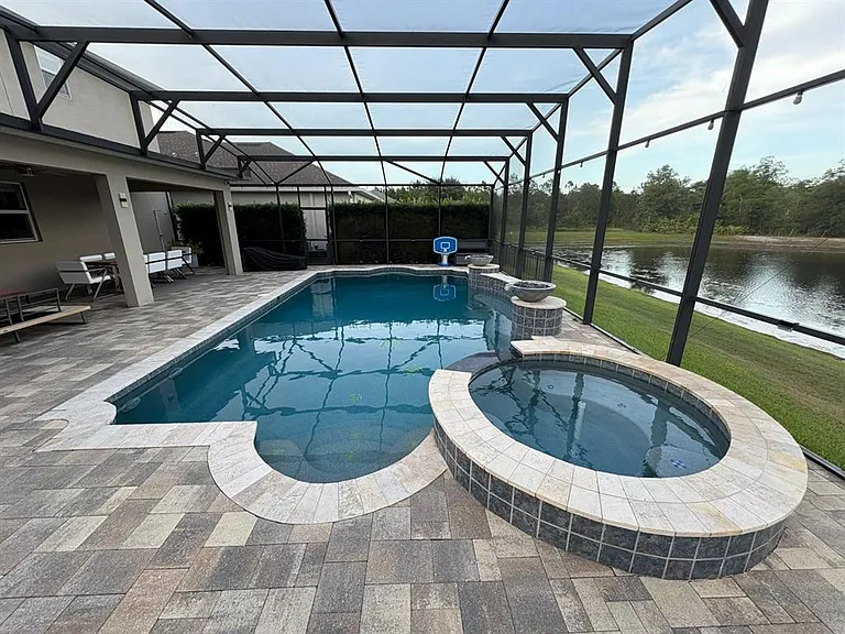 10342 Lovegrass Ln — Photo 4