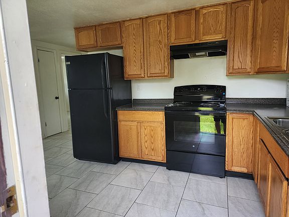 2nd image of 37036 Palm Ave