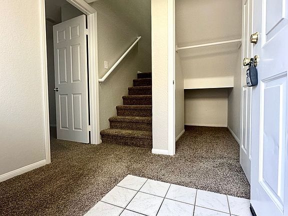 3rd image of 1654 Diamond St APT 4