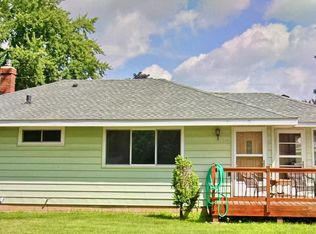 1501 Cope Ave E, Maplewood, MN 55109