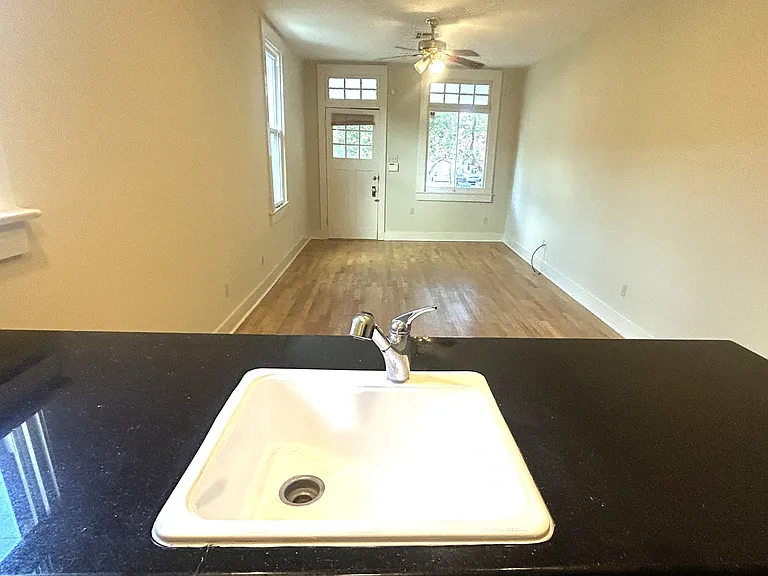 222 S Telemachus St #1 — Photo 7