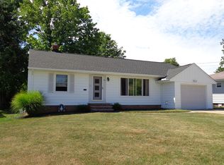 1411 Green Acres Dr, Parma, OH 44134