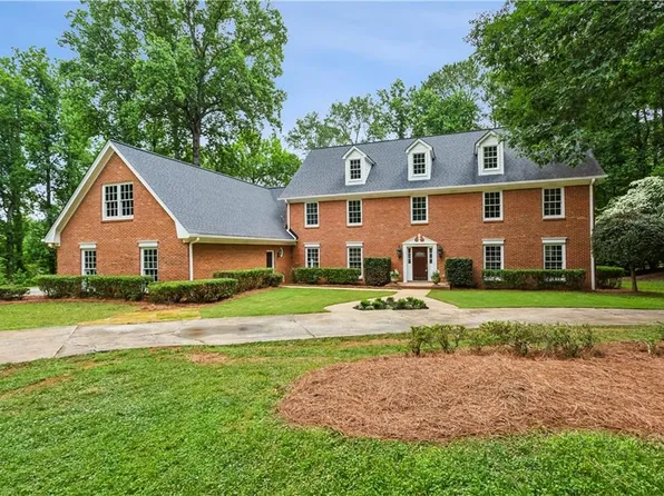 8935 River Landing Way, Sandy Springs, GA 30350