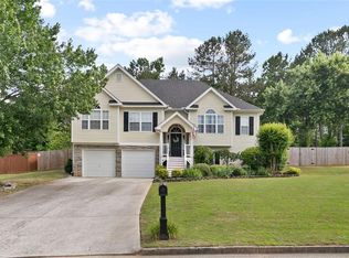 26 Roundtree Ct, Dallas, GA 30132
