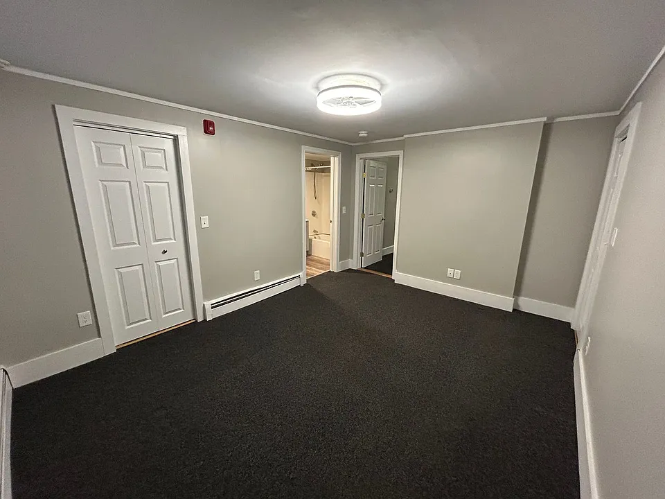 Building Photo 3