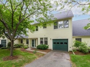 4 Eastman Farm Rd #4, Burlington, VT 05408