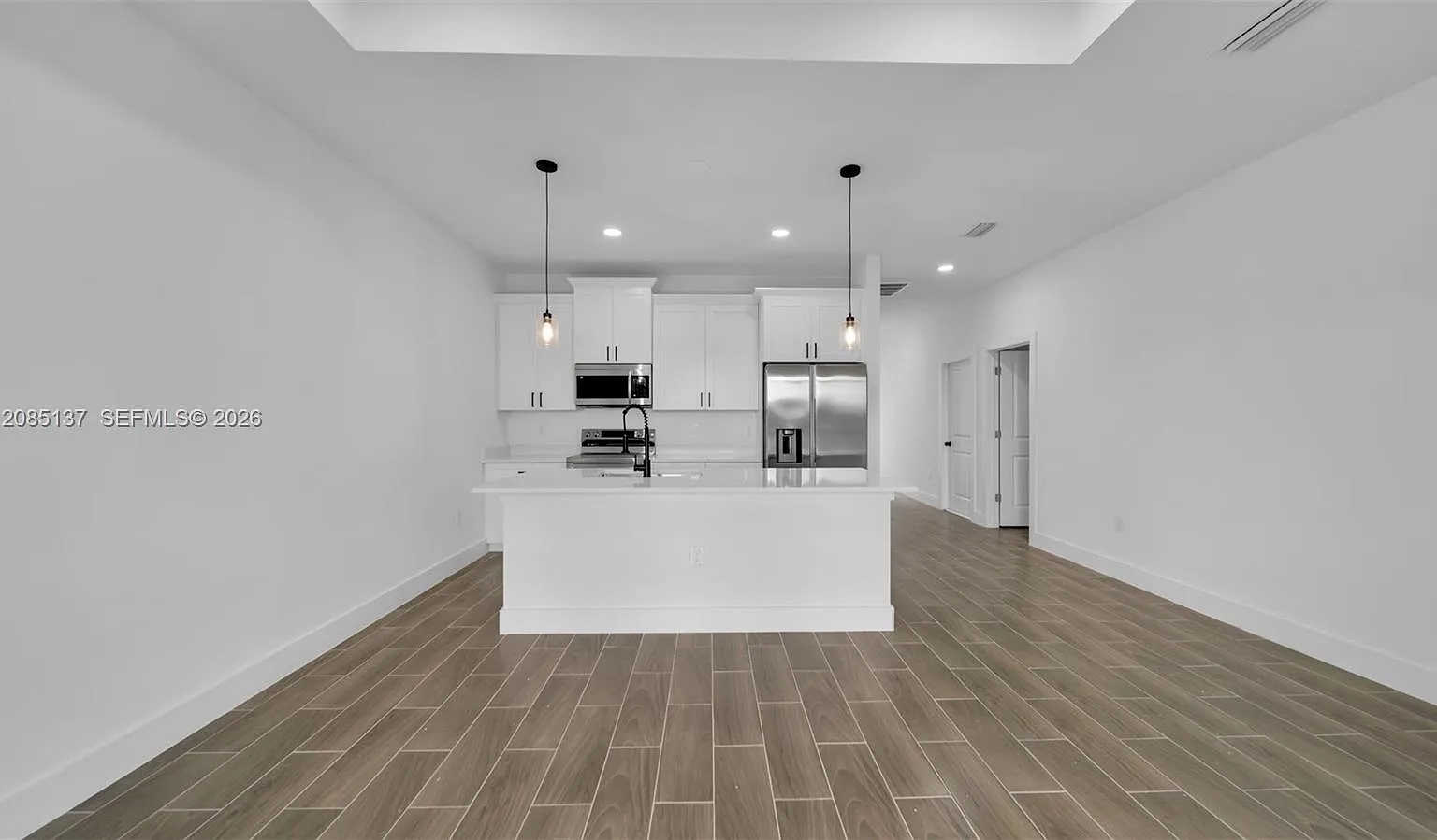 3 bed, 2.0 bath, $1,750 — Photo 3