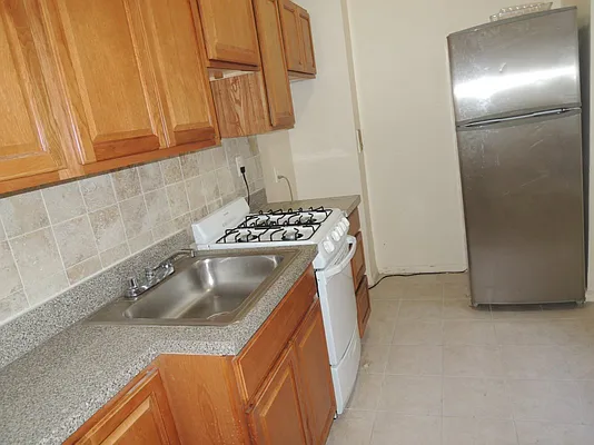 Rented by Bohemia Realty Group | media 27