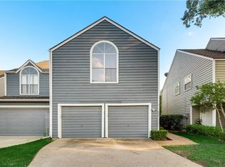 822 Canal St, Irving, TX 75063