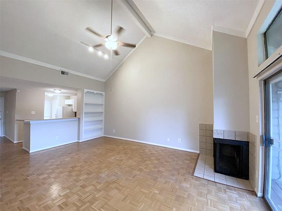 4th image of 8499 Sands Point Dr