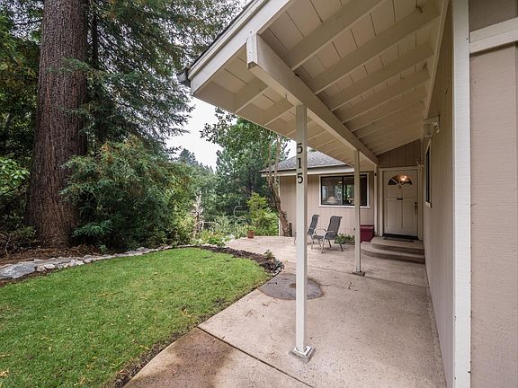 2nd image of 515 Debbie Ct