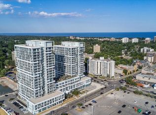 65 Speers Rd #1902, Oakville, ON L6K 0J1