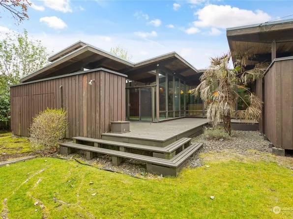 2716 Kentucky Street, Bellingham, WA 98229