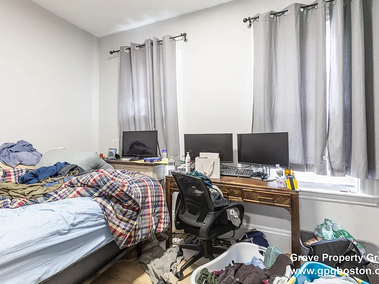 628 E 6th St #2 — Photo 7