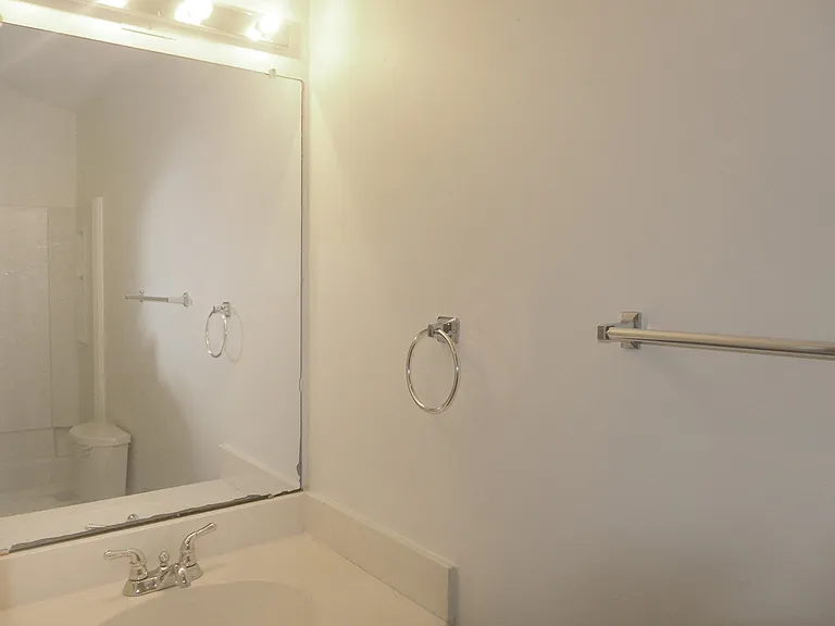 206 Cedarwood Ln — Photo 7