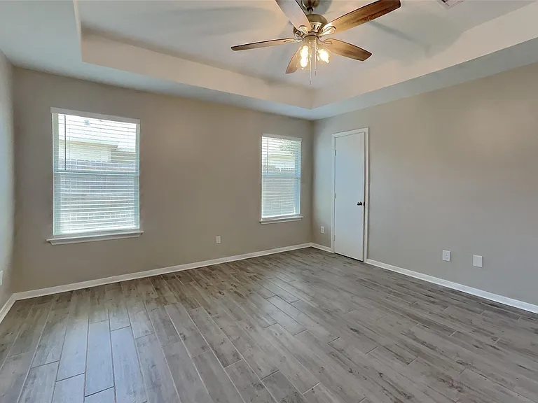 3431 Rainmill Dr — Photo 9