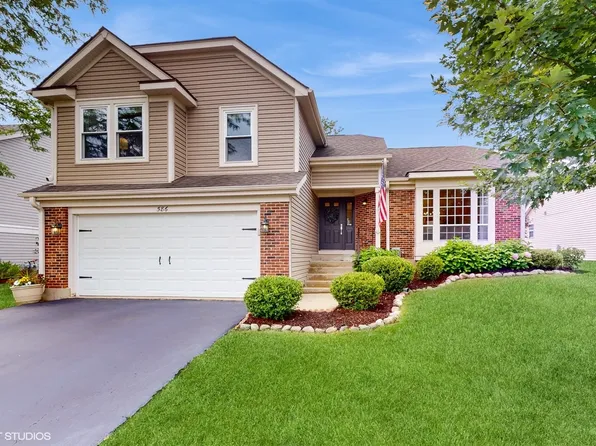 586 Shaker Ln, Lake Zurich, IL 60047