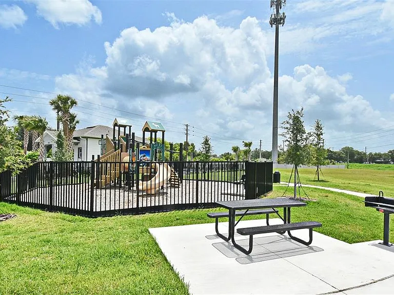 3101 Emerald Acres Ln — Photo 43
