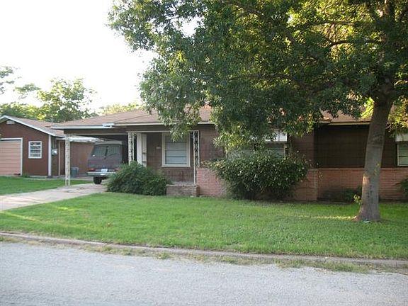 2nd image of 501 W College Ave
