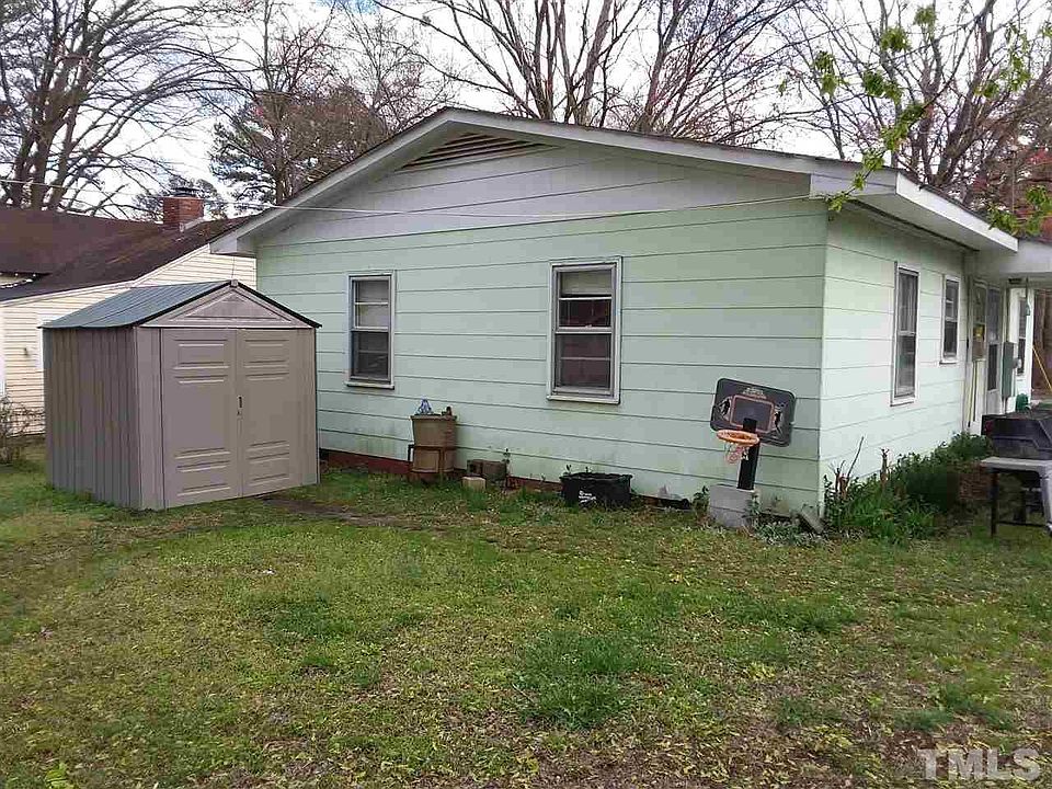 2nd image of 209 E Jones St