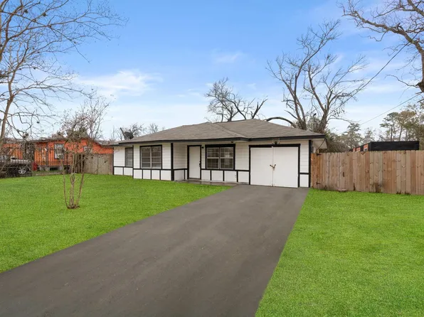 7938 Snowden St, Houston, TX 77028