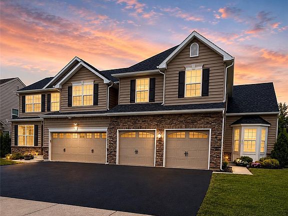 3rd image of 973 Spring White Dr