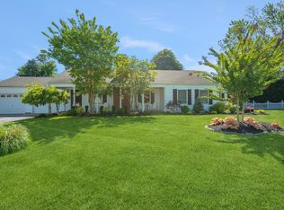 24 Bayview Pl, Amityville, NY 11701