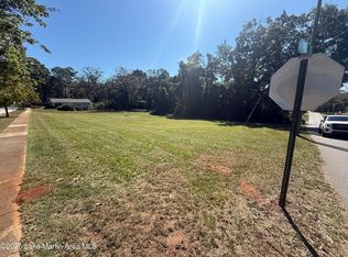 312 S Spring St, Dadeville, AL 36853