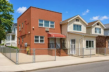 2686 East 12th Street