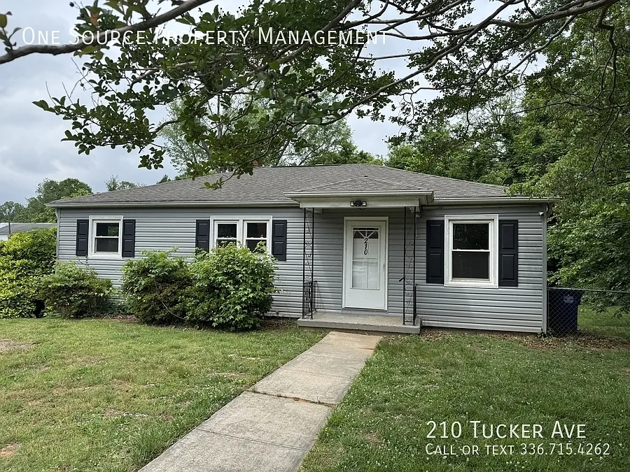 3 bed, 1120 sqft, $1,500 — Photo 1