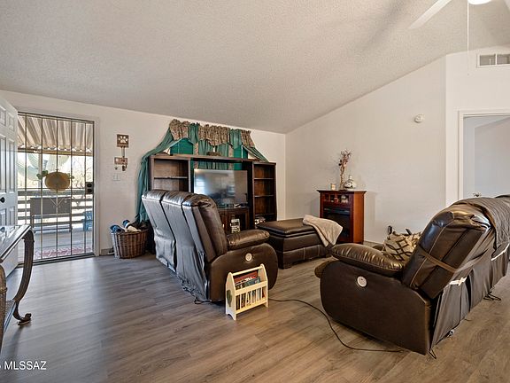 3rd image of 7310 N Desert Plains Dr